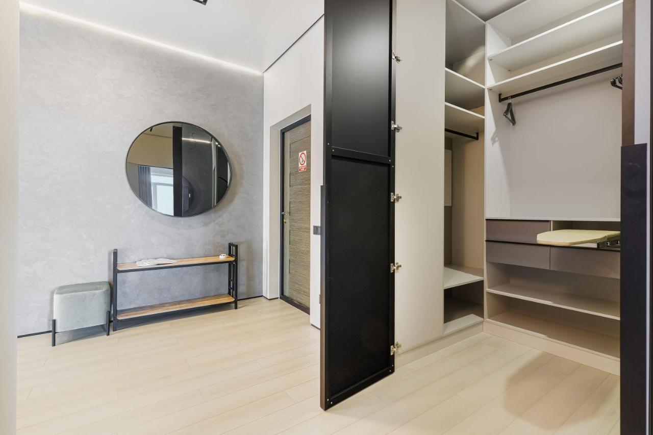 Luxury Waterfront 3-Bedrooms Apartment โอเดสซา ภายนอก รูปภาพ